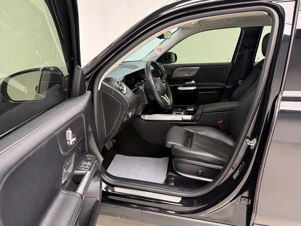 Mercedes-Benz GLB 2020 — фото 16