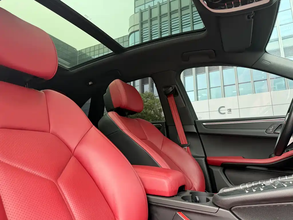 Porsche Macan 2021 — фото 13