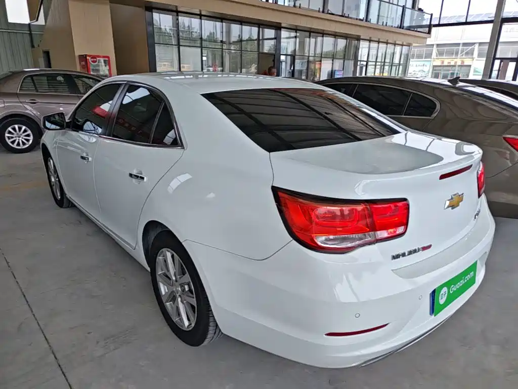 Chevrolet Malibu 2017 — фото 23