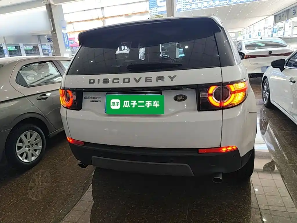 Land Rover Discovery Sport 2017 — фото 6