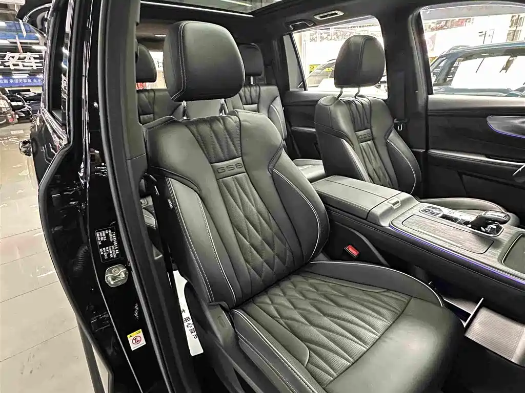 GAC Motor Trumpchi GS8 2023 — фото 29