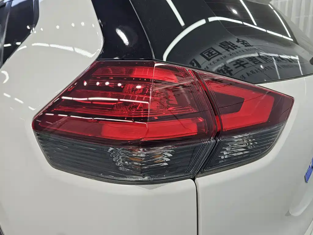 Nissan X-Trail 2023 — фото 10