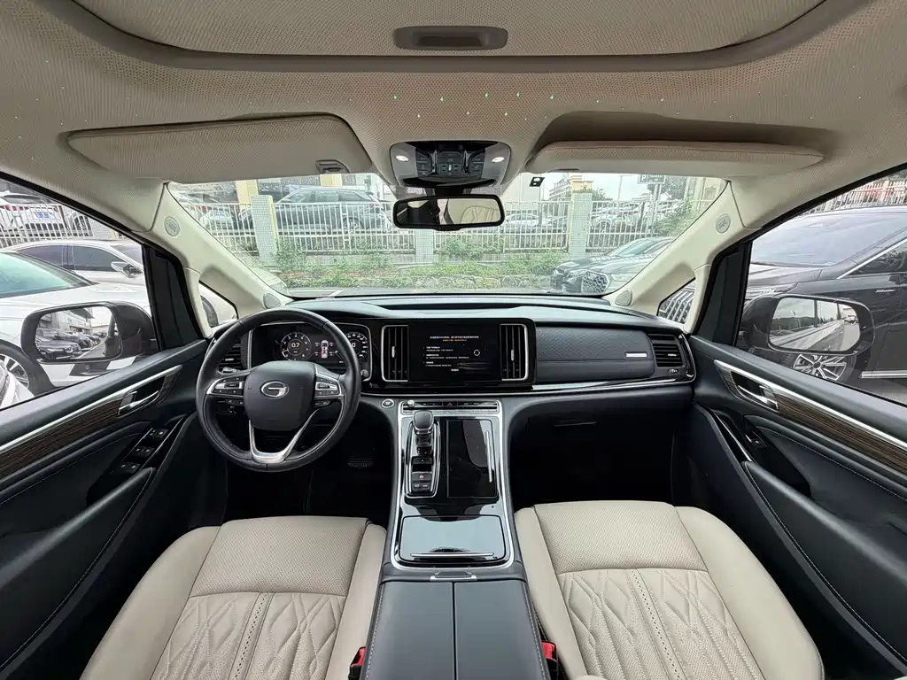 GAC Motor Trumpchi M8 2022 — фото 11