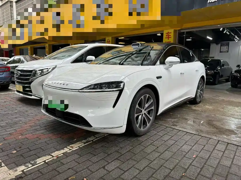 Luxeed Zhijie R7 2024