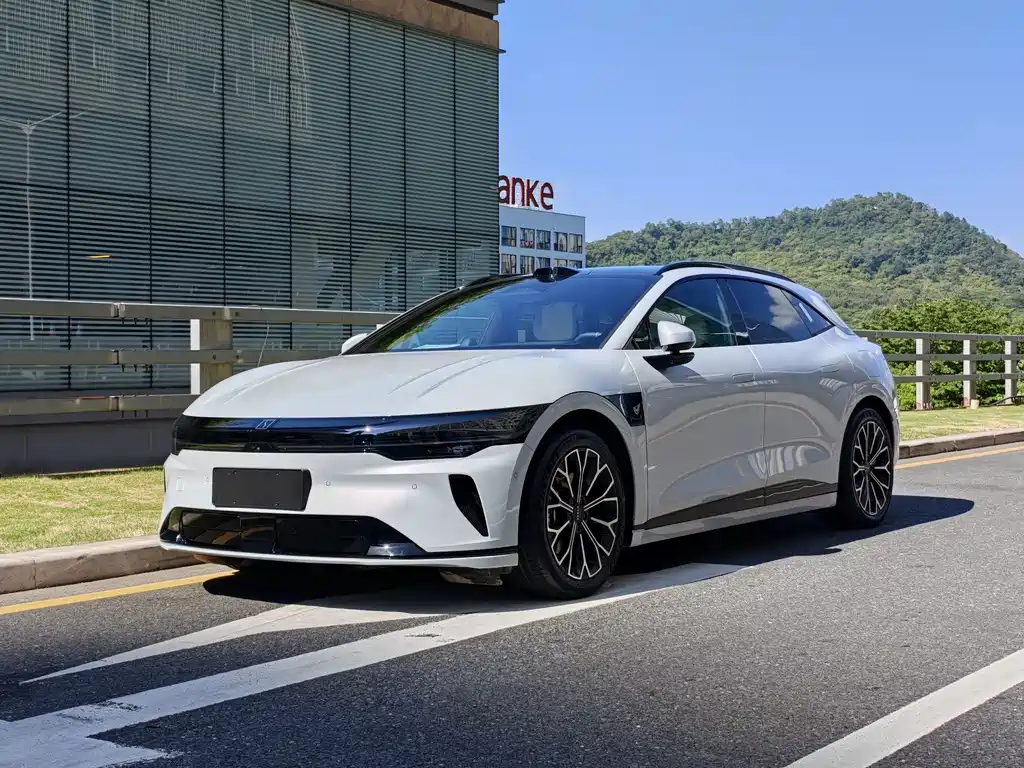 Zeekr 007 GT 2025