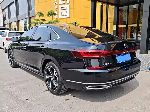 Volkswagen Passat 2023