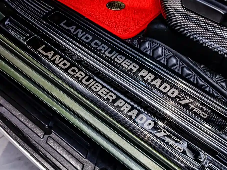 Toyota Prado 2011 — фото 29