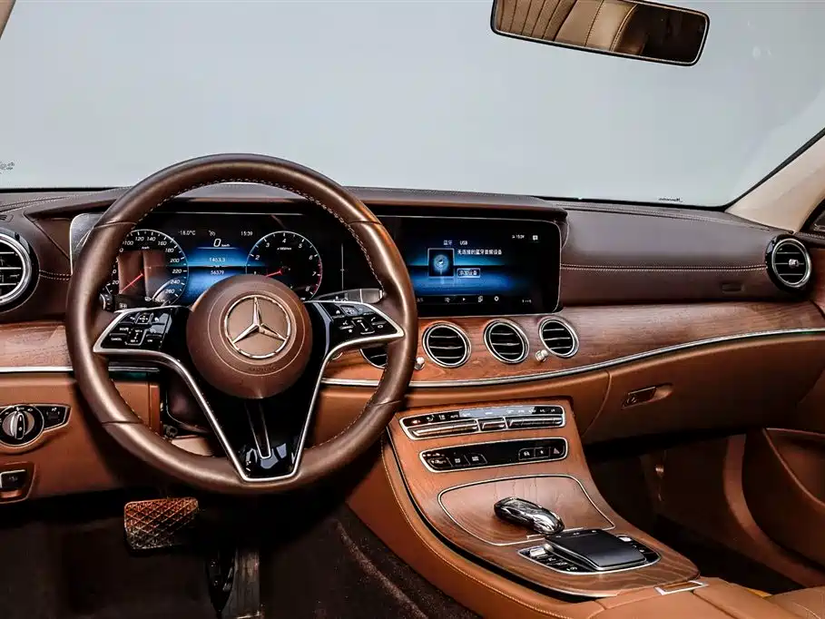 Mercedes-Benz E-Class 2021 — фото 21