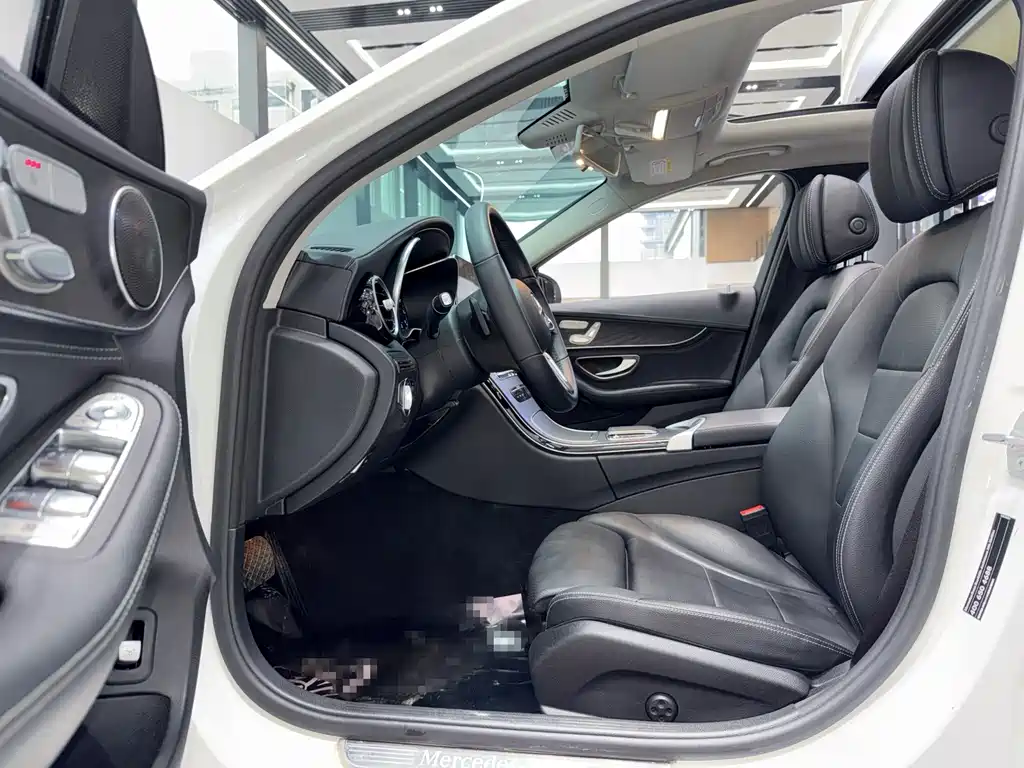 Mercedes-Benz C-Class 2019