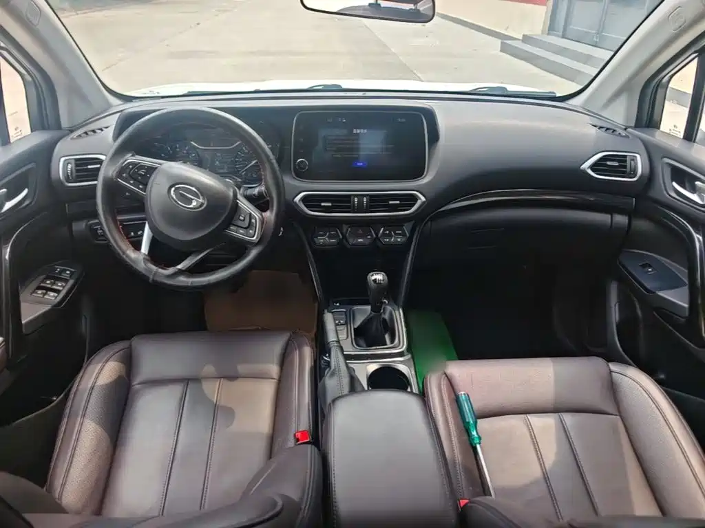 GAC Trumpchi GS4 2018 — фото 10