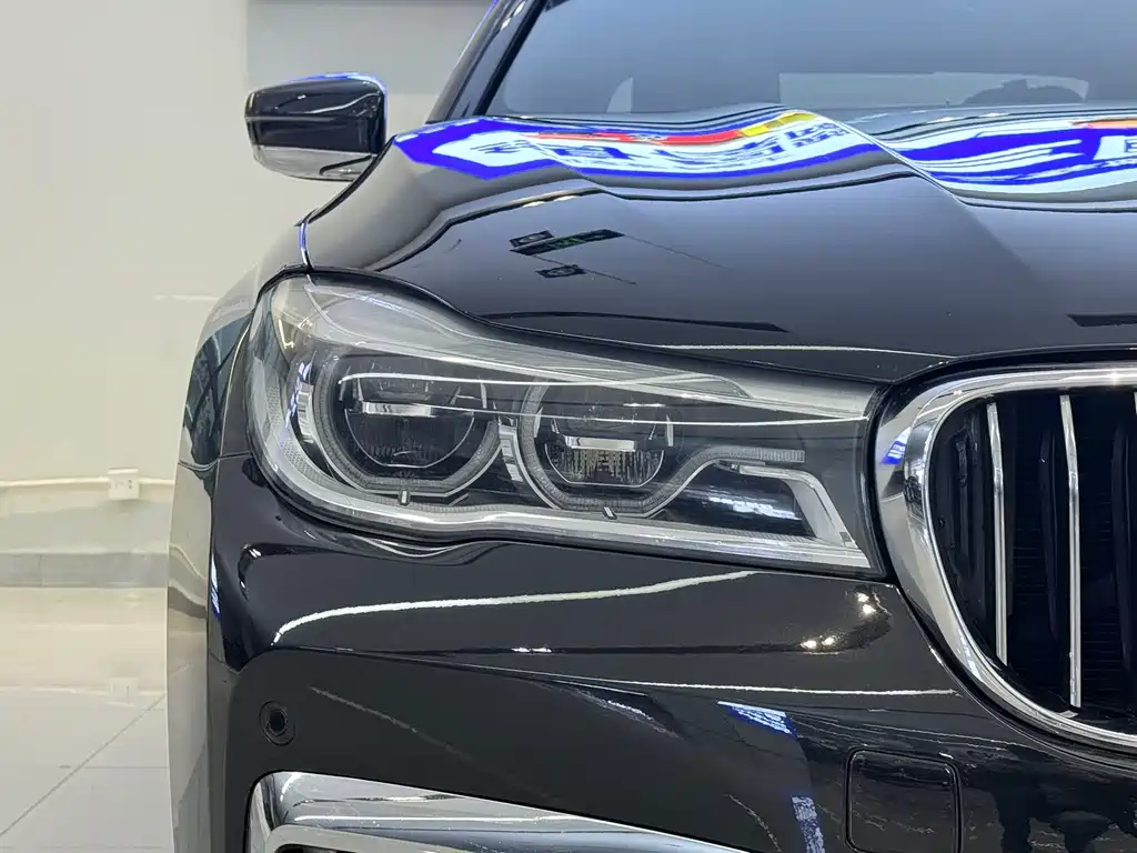 BMW 7 Series 2018 — фото 4
