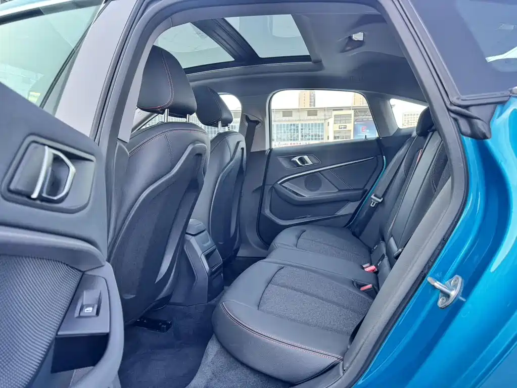 BMW 2 Series 2023 — фото 10