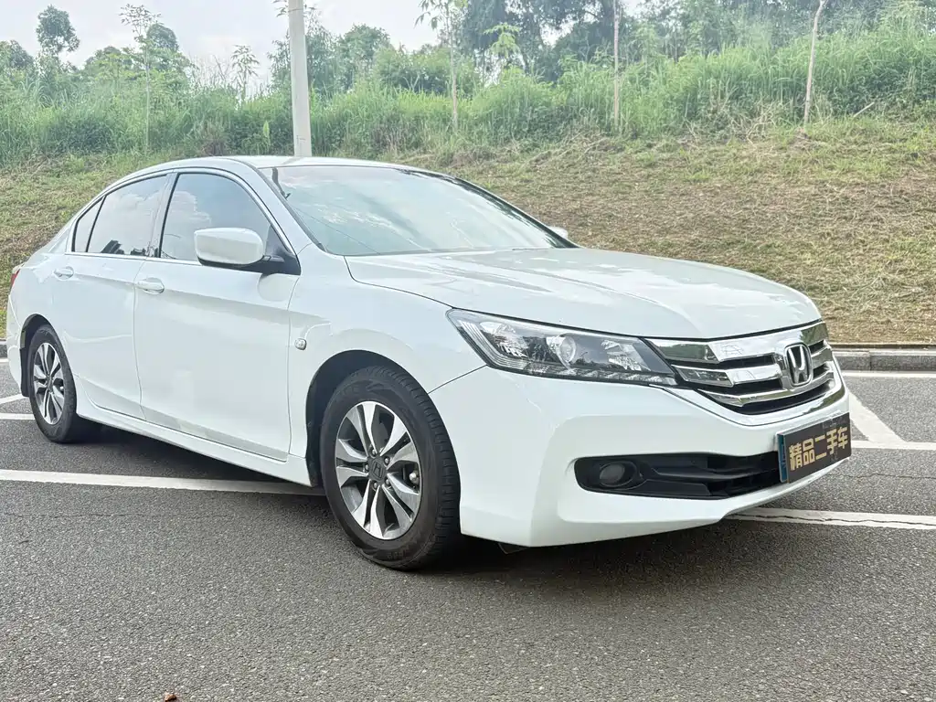 Honda Accord 2014 — фото 3