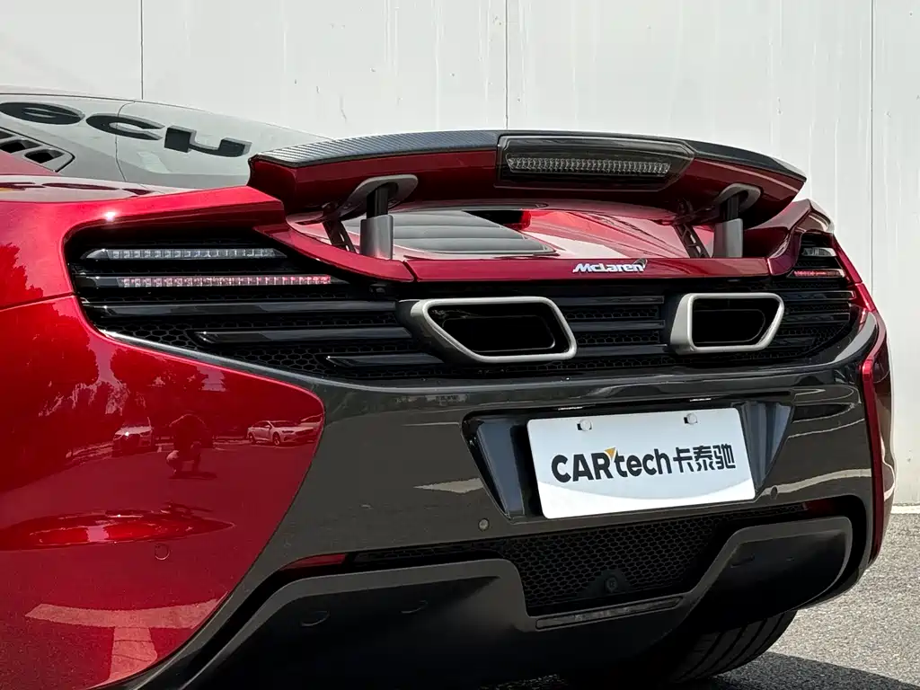 McLaren 650S 2017 — фото 35