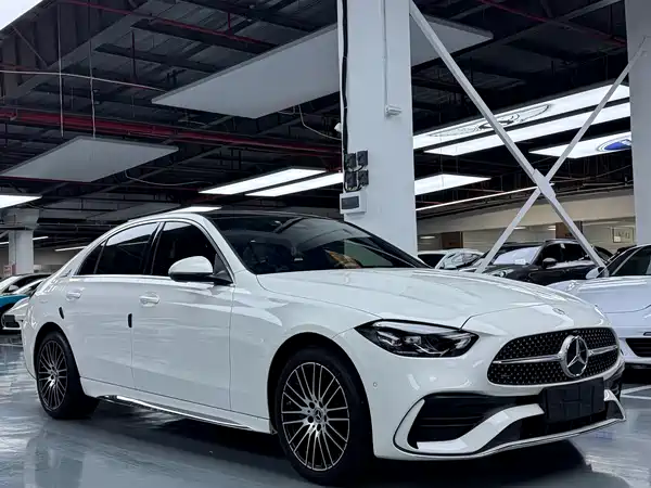 Mercedes-Benz C-Class 2025