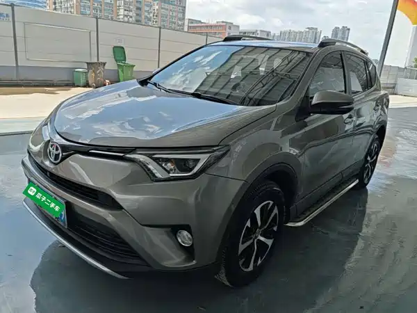 Toyota RAV4 2017