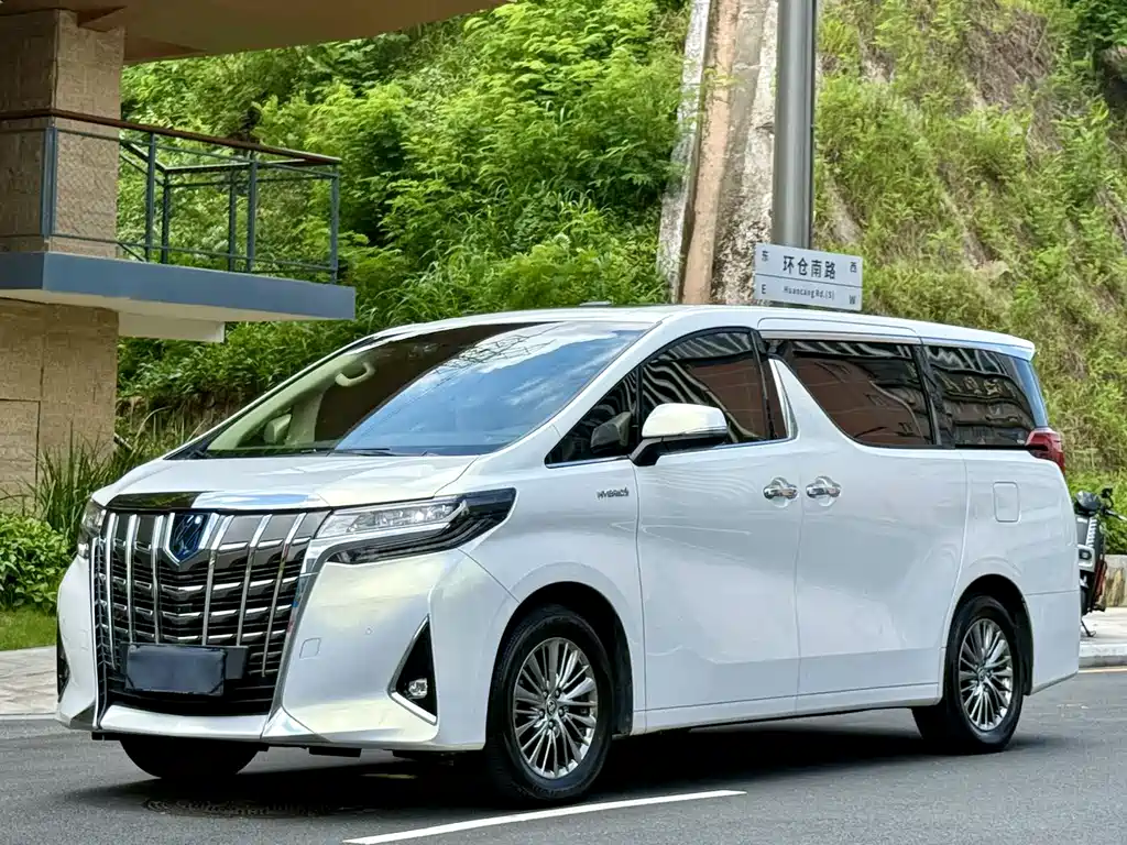 Toyota Alphard 2022