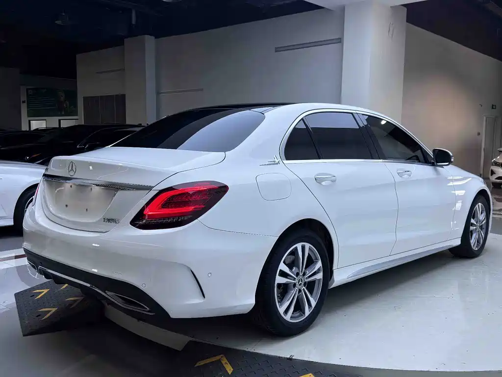 Mercedes-Benz C-Class 2020 — фото 5