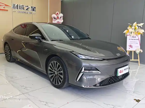 Geely Galaxy Starshine 8 2026