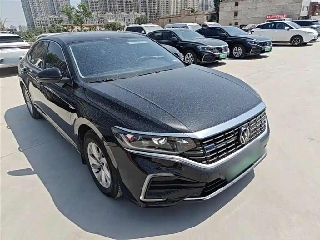 Volkswagen Passat PHEV 2022 — фото 4