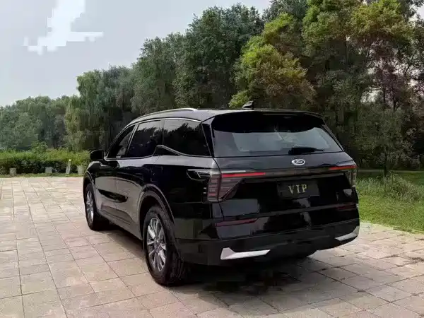 Ford Edge 2025