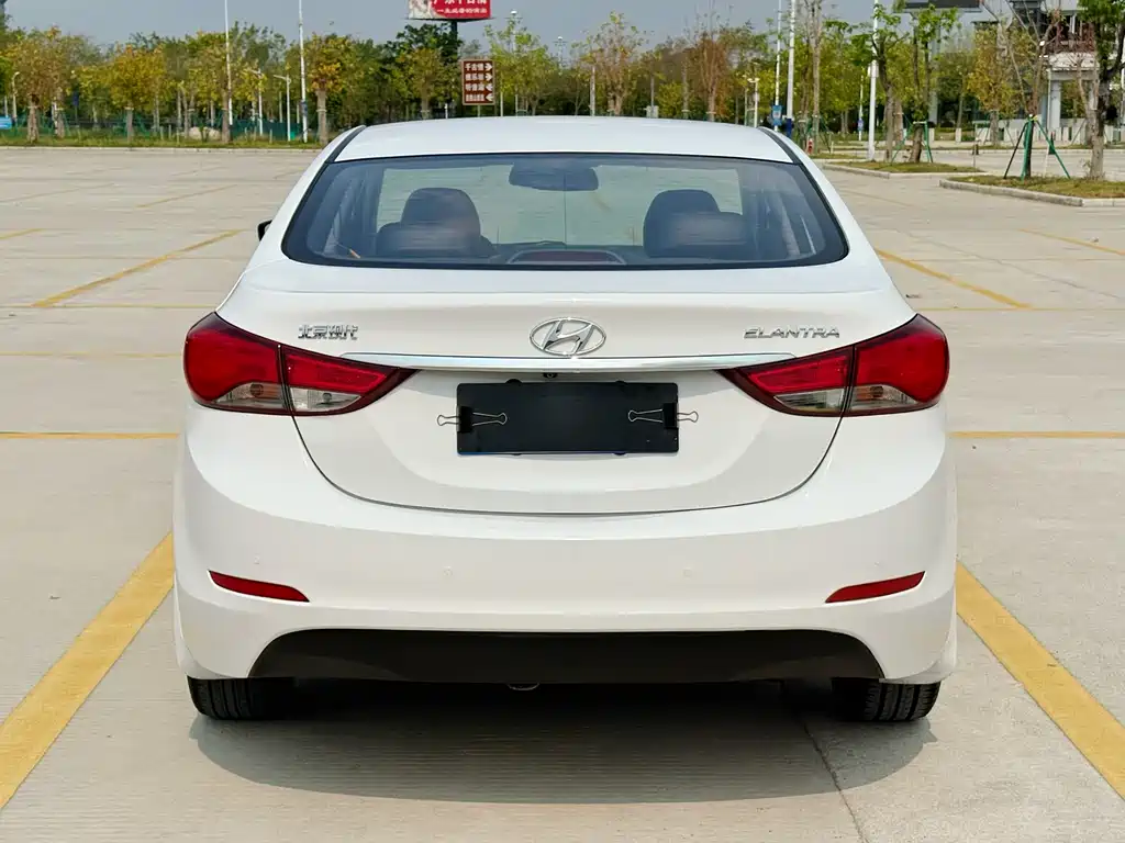 Hyundai Elantra Langdong 2016 — фото 36
