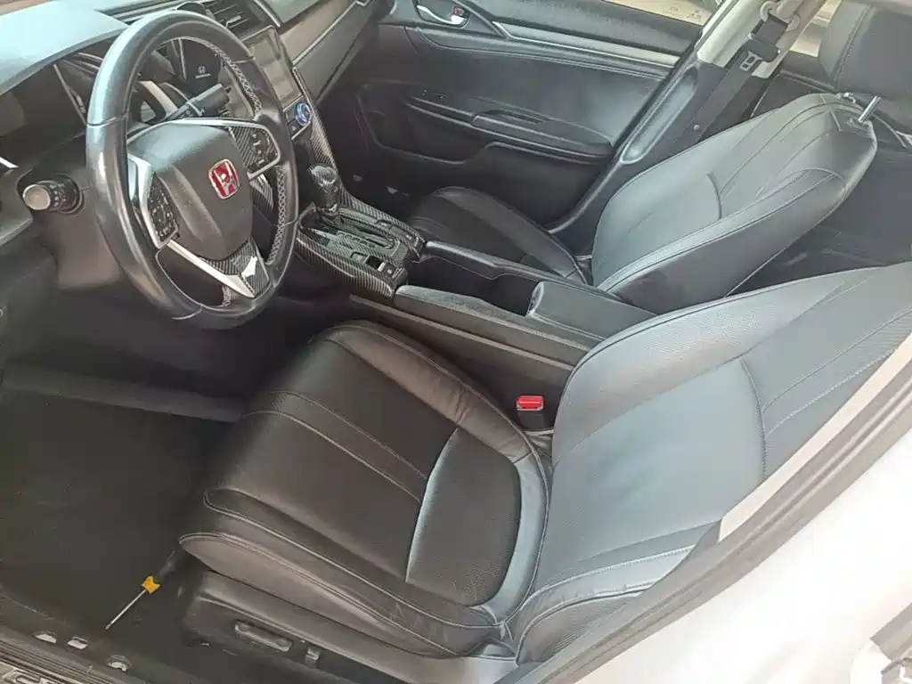 Honda Civic 2016 — фото 15