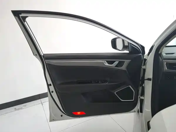 Geely Emgrand GL 2019