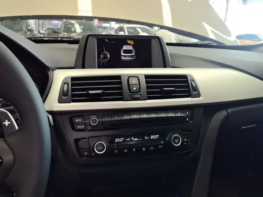 BMW 3 Series GT 2016 — фото 13