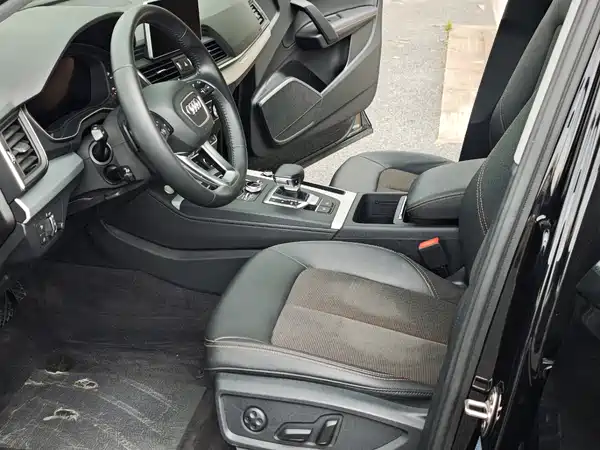 Audi Q5L 2019