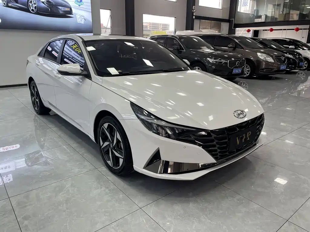 Hyundai Elantra 2021