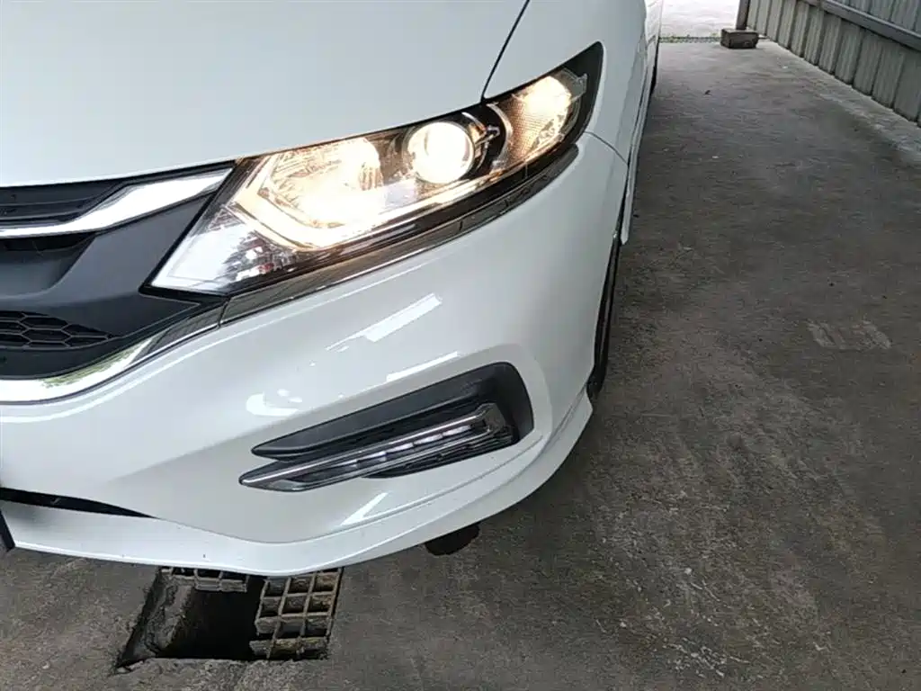 Honda Jade 2019 — фото 24