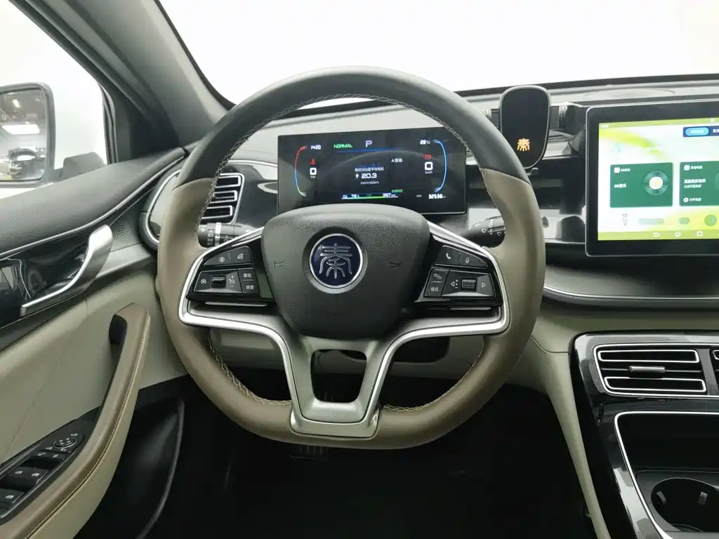 BYD Qin PLUS 2023 — фото 11
