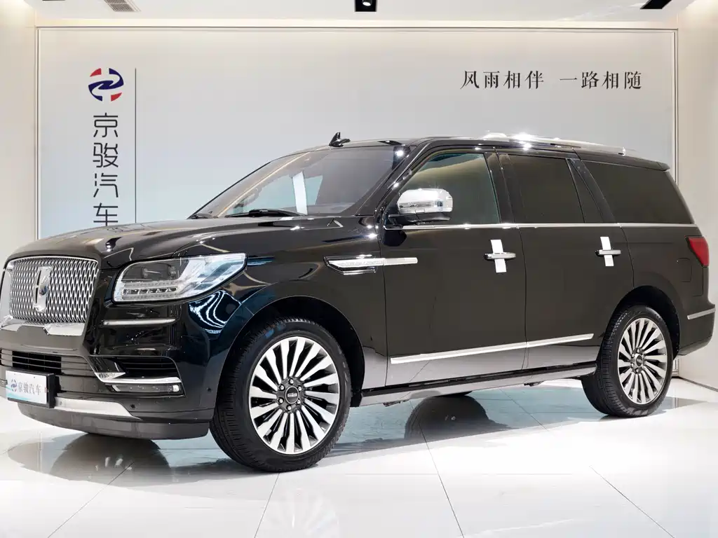 Lincoln Navigator 2020 — фото 1