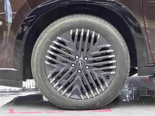 Nissan Explore The Land 2025