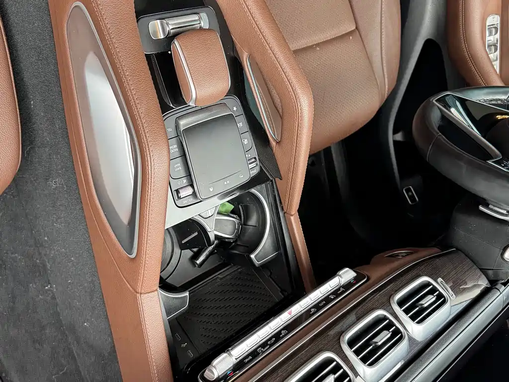 Mercedes-Benz GLE 2025 — фото 12