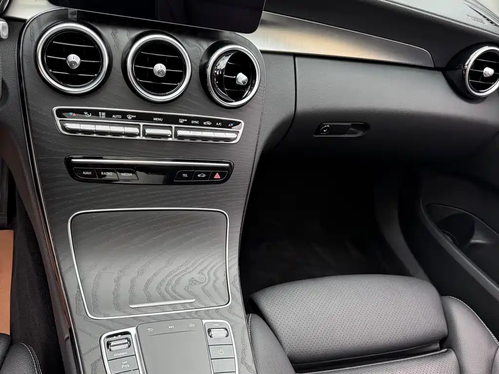 Mercedes-Benz C-Class 2020 — фото 26