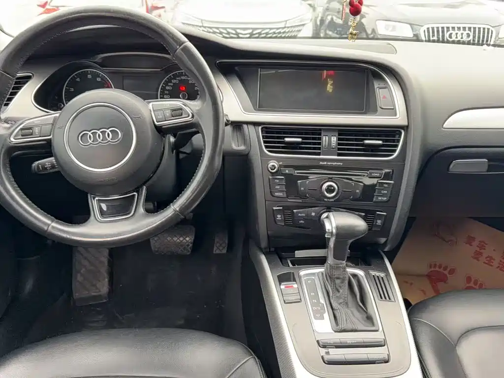 Audi A4L 2015 — фото 4