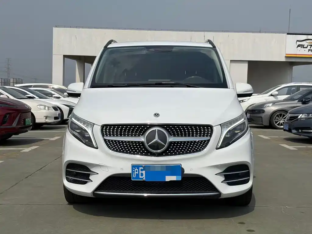 Mercedes-Benz V-Class 2022 — фото 2