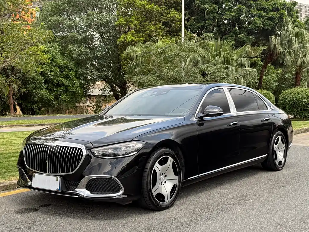 Mercedes-Benz S-Class 2024