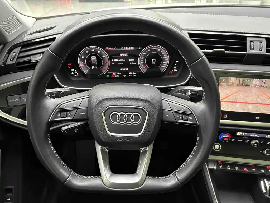 Audi Q3 2022 — фото 3
