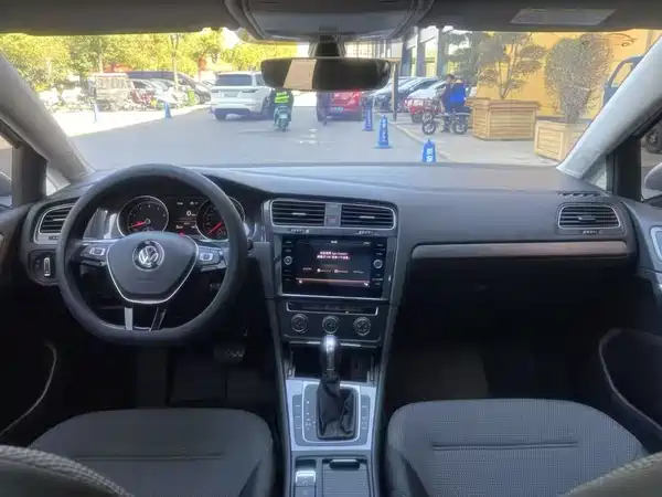 Volkswagen Golf 2019