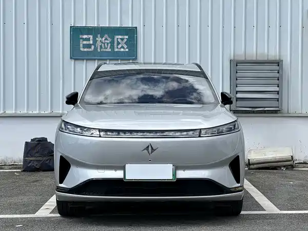 Dongfeng e008 2025