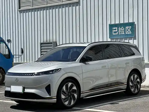 Dongfeng e008 2025