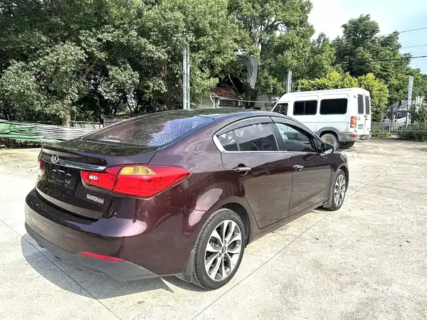 Kia K3 2015