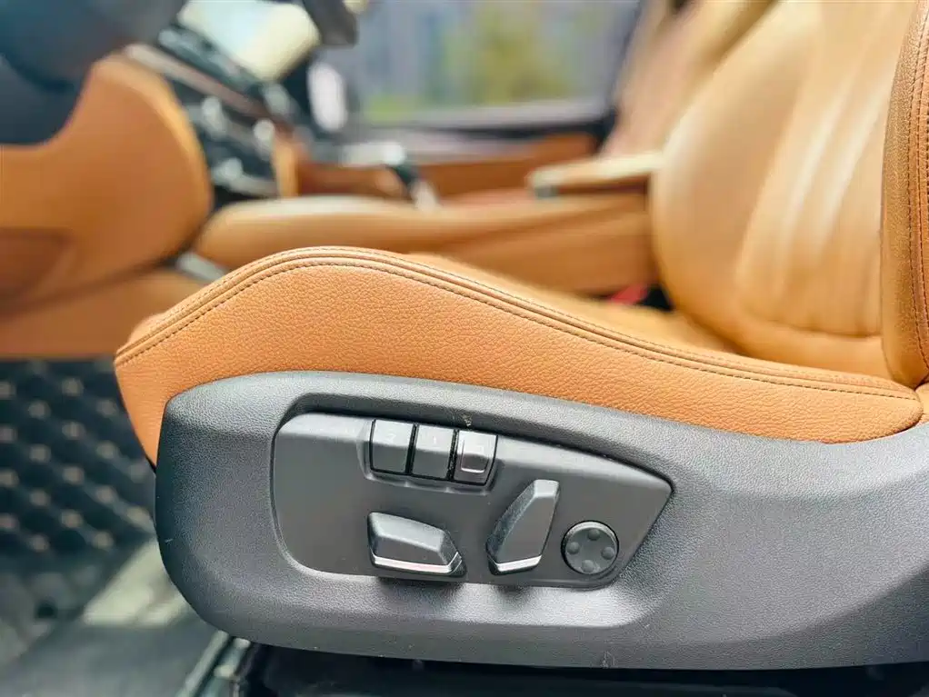 BMW X6 2018 — фото 13