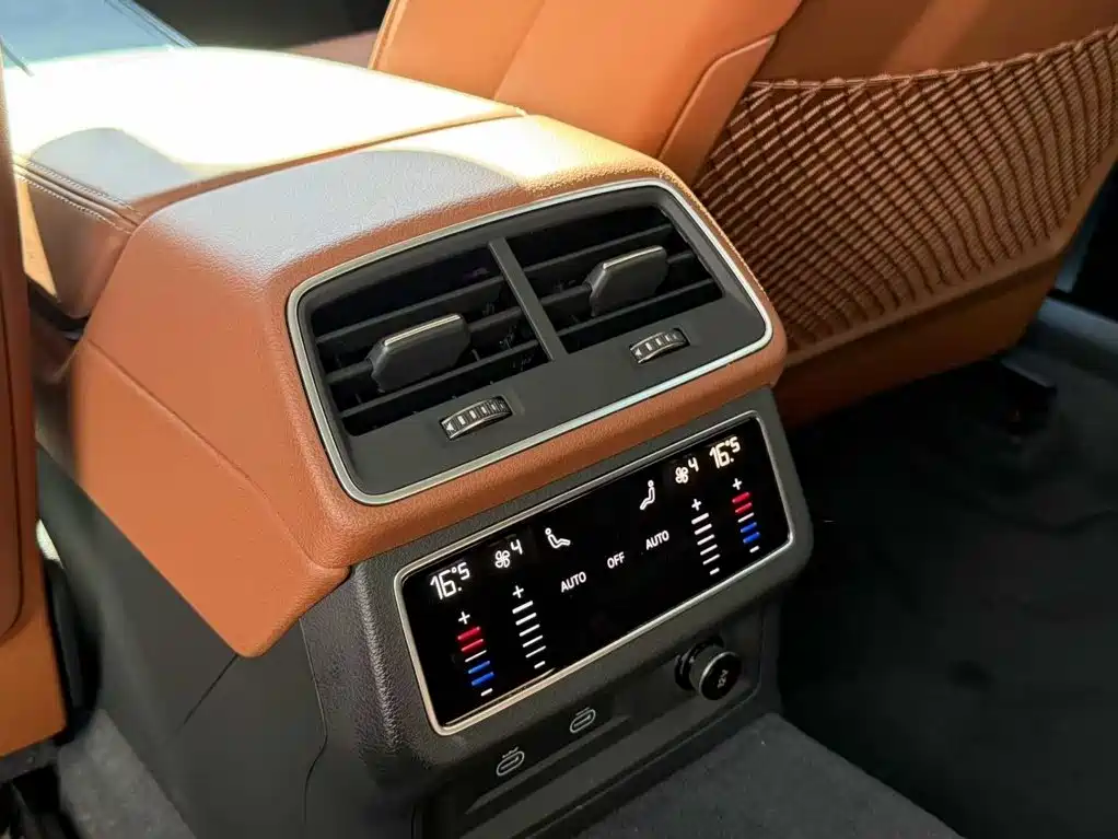 Audi A6L 2024 — фото 6