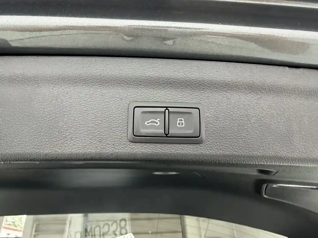 Audi Q3 2023 — фото 17