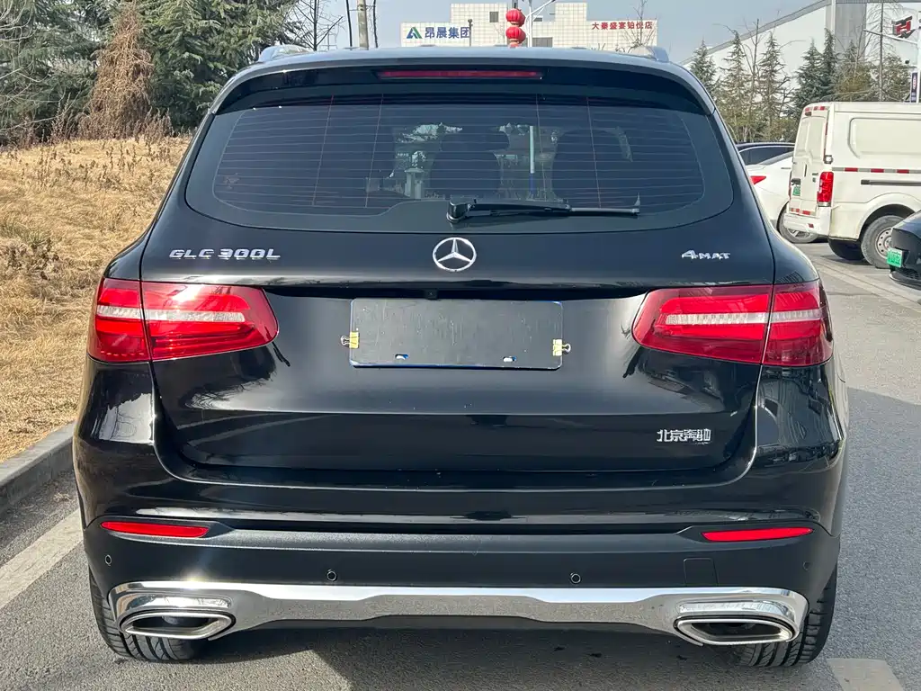 Mercedes-Benz GLC 2018 — фото 8