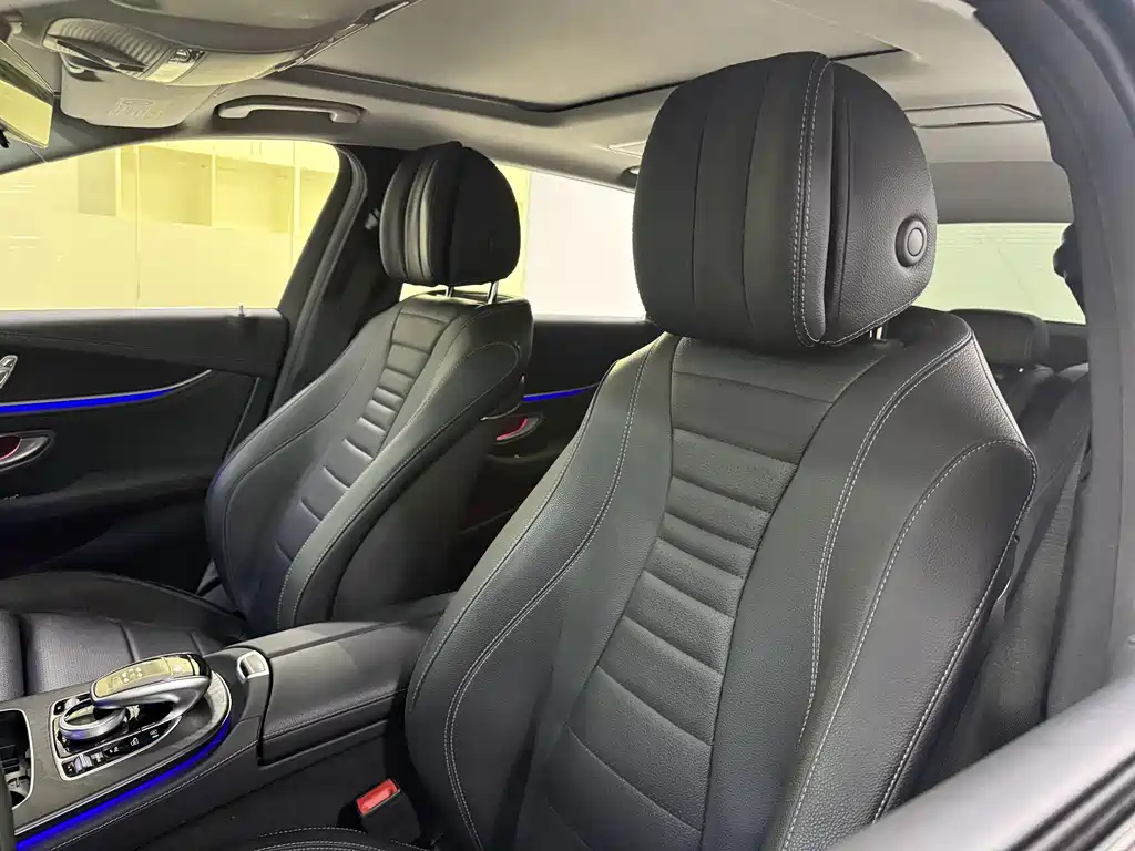 Mercedes-Benz E-Class 2018 — фото 12